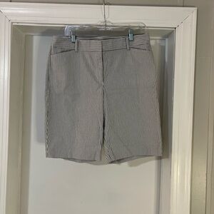 Talbots The Perfect Short Striped Blue White Womens Size 12